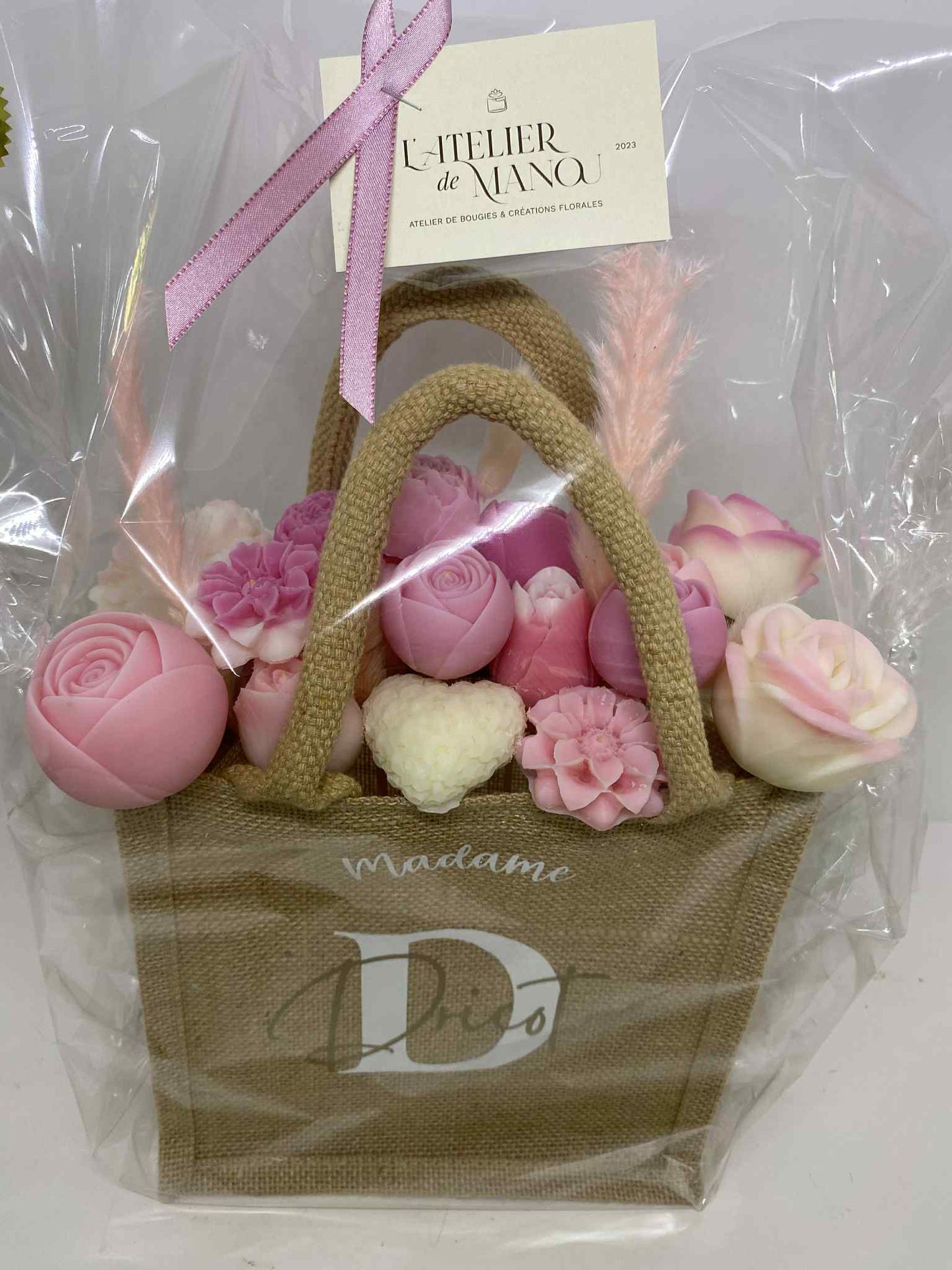 Le sac en jute et son bouquet éternel